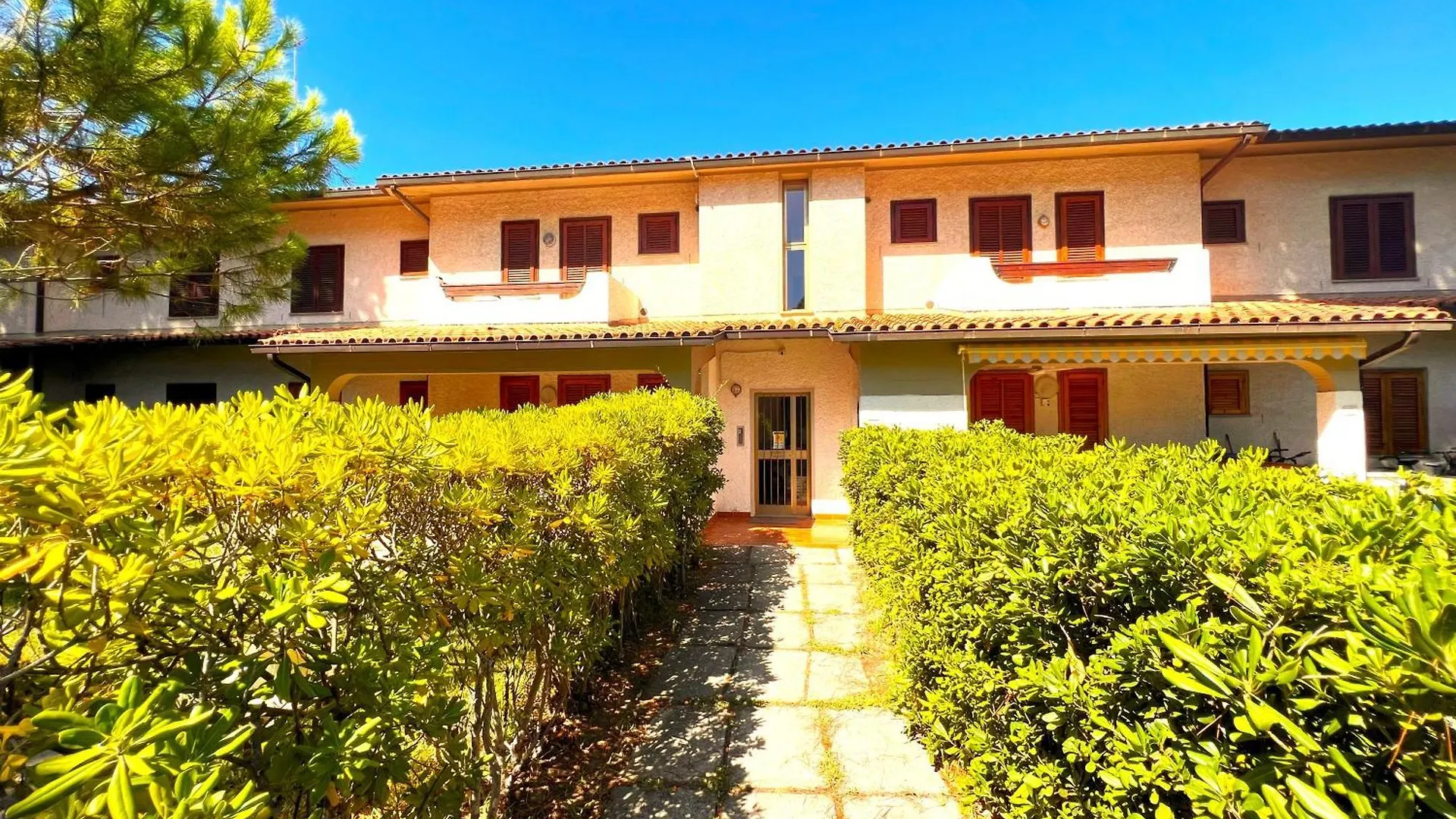 Residence Delfini Principina a Mare 0*,  Ιταλία